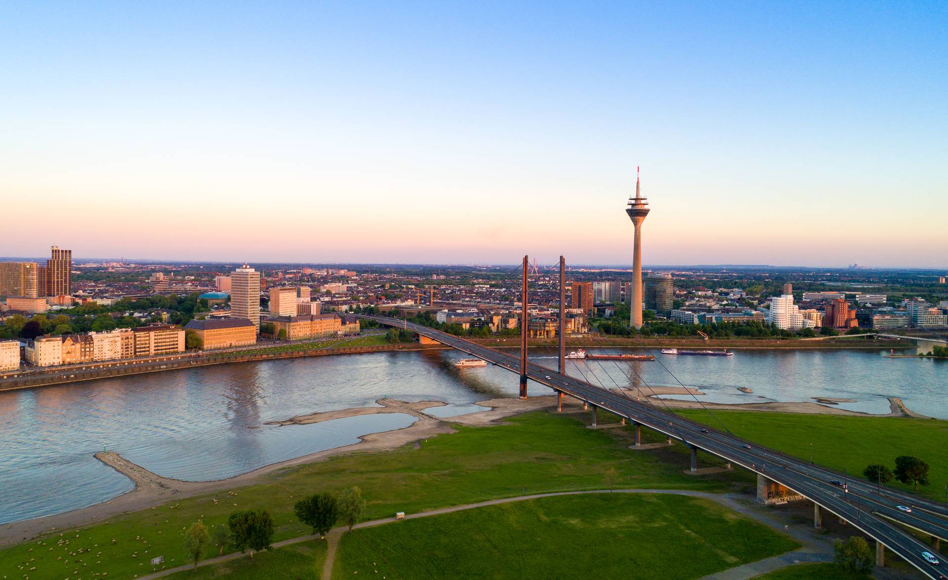 Düsseldorf von Weitem